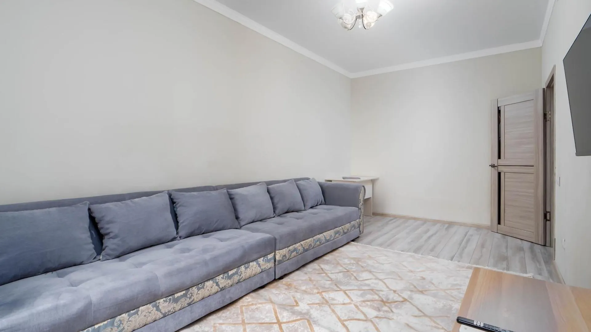 Element Mega Center Apartment Almaty 0*,